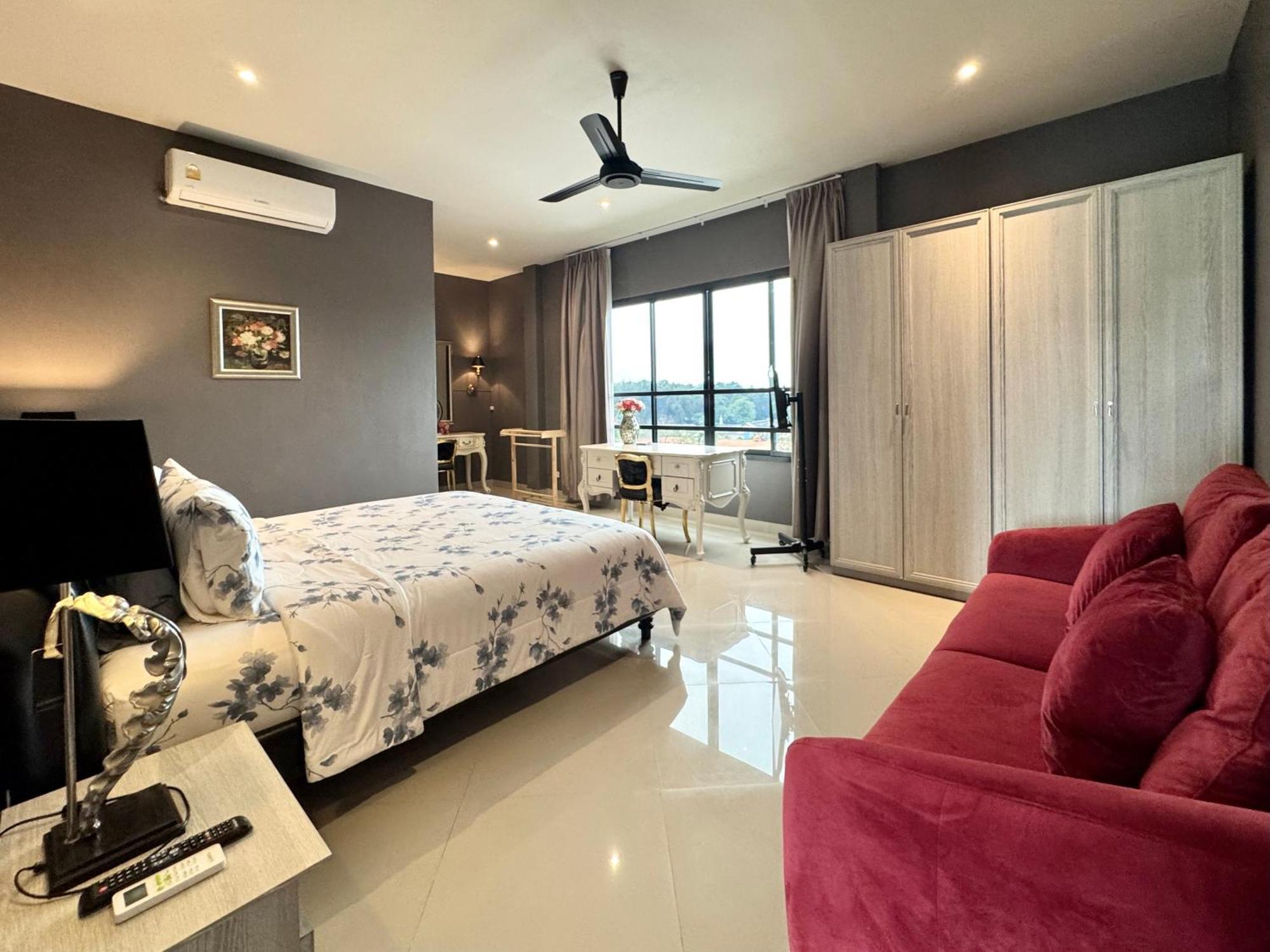 Klong Muang Beach Apartment Exteriör bild