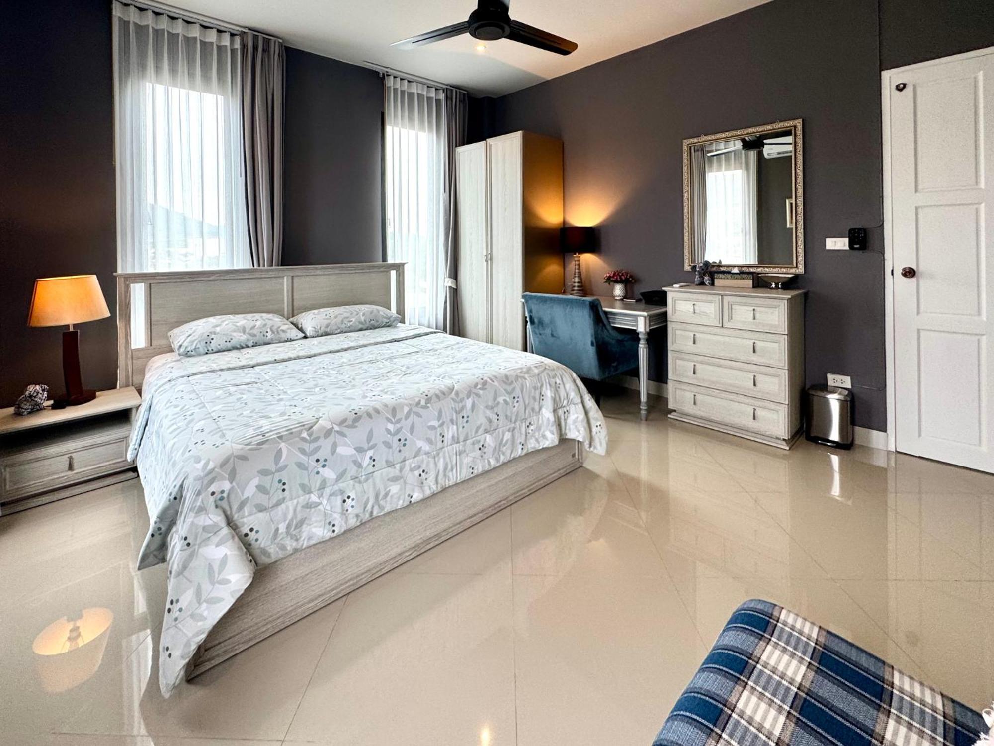Klong Muang Beach Apartment Exteriör bild